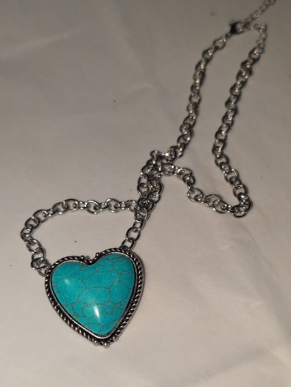 🌸2/$35🌸 Blue Howlite Gemstone Heart Pendant Necklace - Silver Chain
